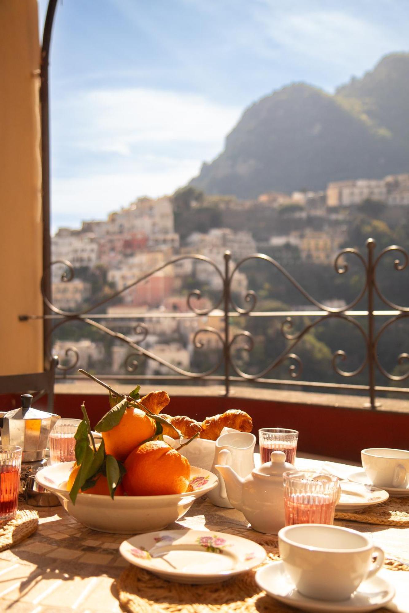 Casa Giulia - Sophisticated Apartment With View Positano Esterno foto